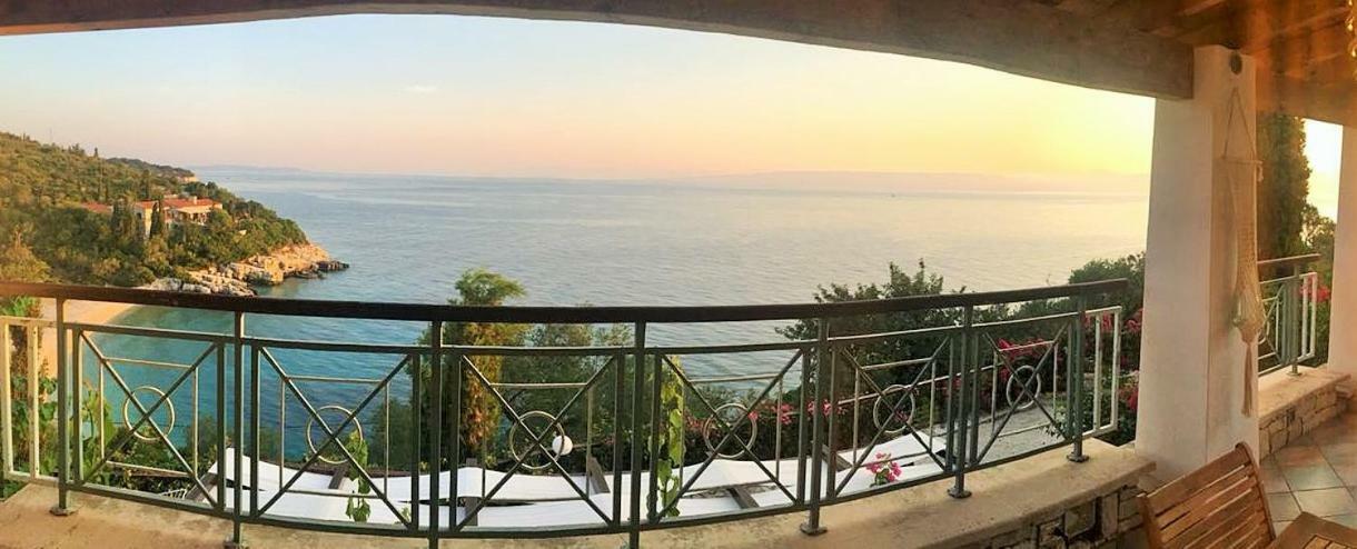 Villa Eos Gaios Exteriör bild